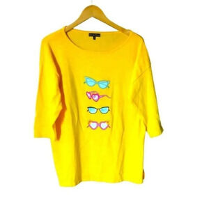 Bua Bua glasses yellow shirt size L.
